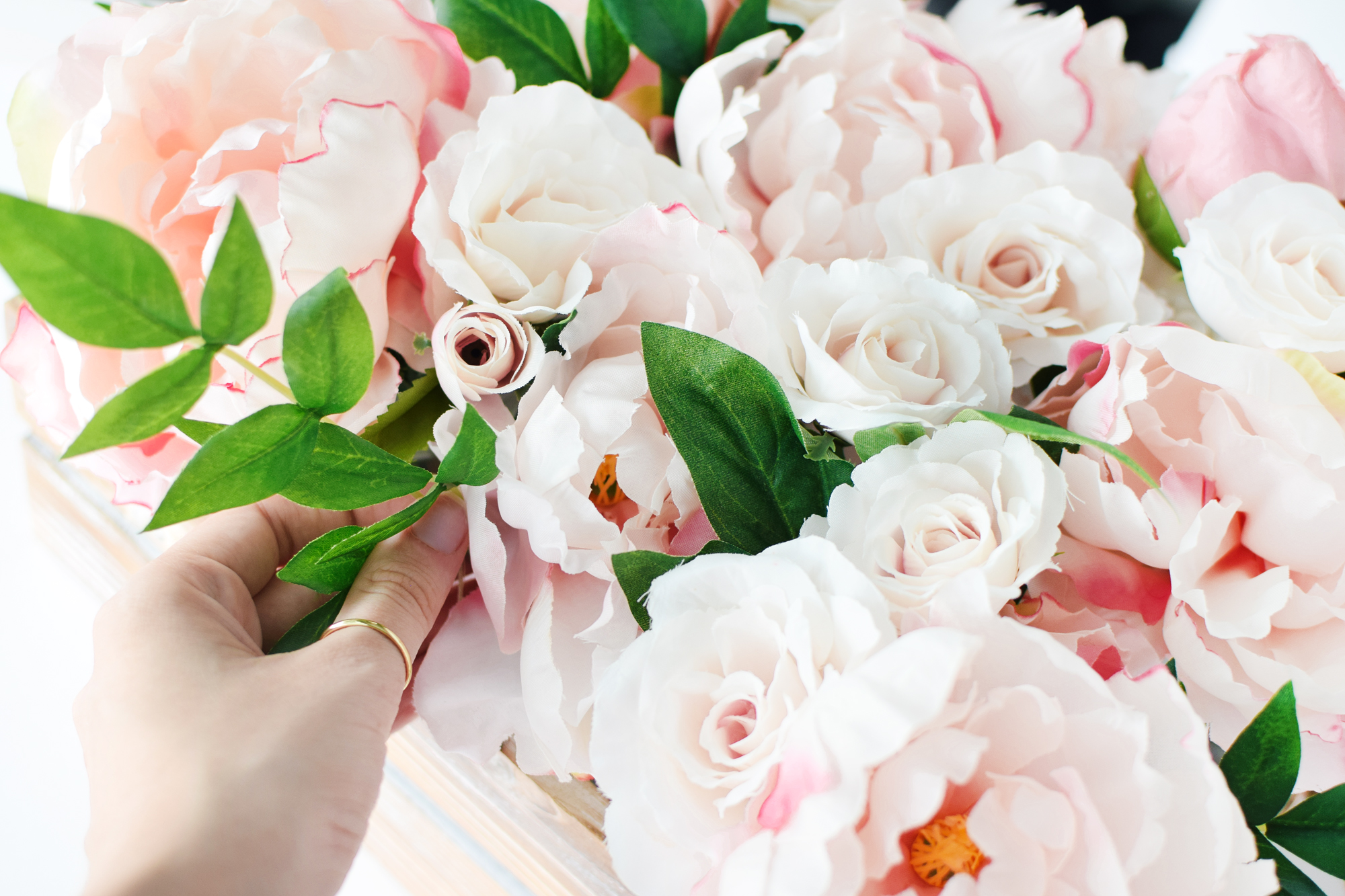 DIY Easy Bridal Shower Floral Centerpiece